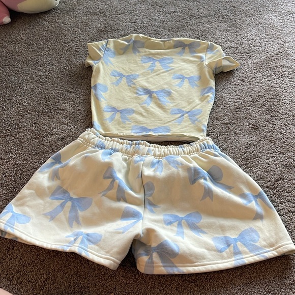 Happy Camp3r blue/yellow bow set TOP SMALL BOTTOMS MEDIUM - Picture 3 of 3
